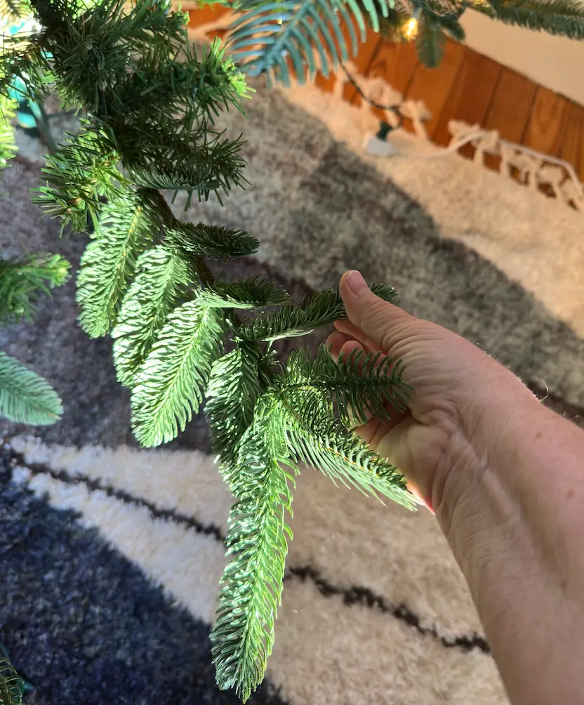 How to make an artifical tree look fuller