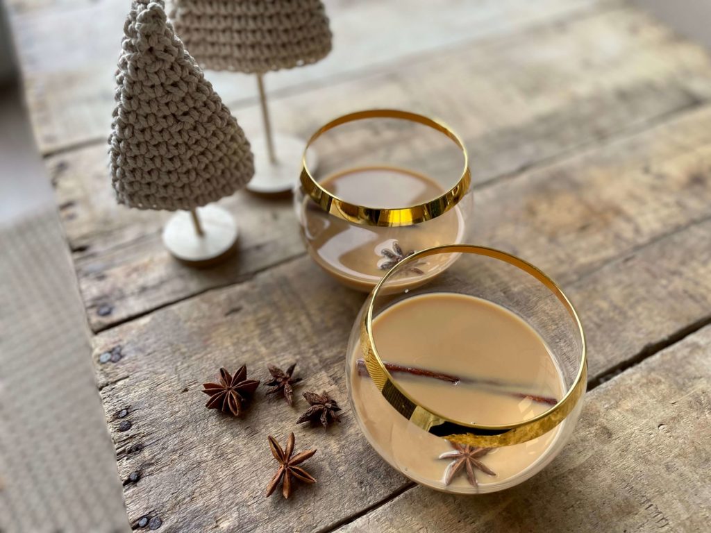 Easy Chai Tea White Russian Cocktail Recipe