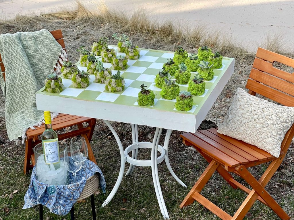 Checkerboard table DIY