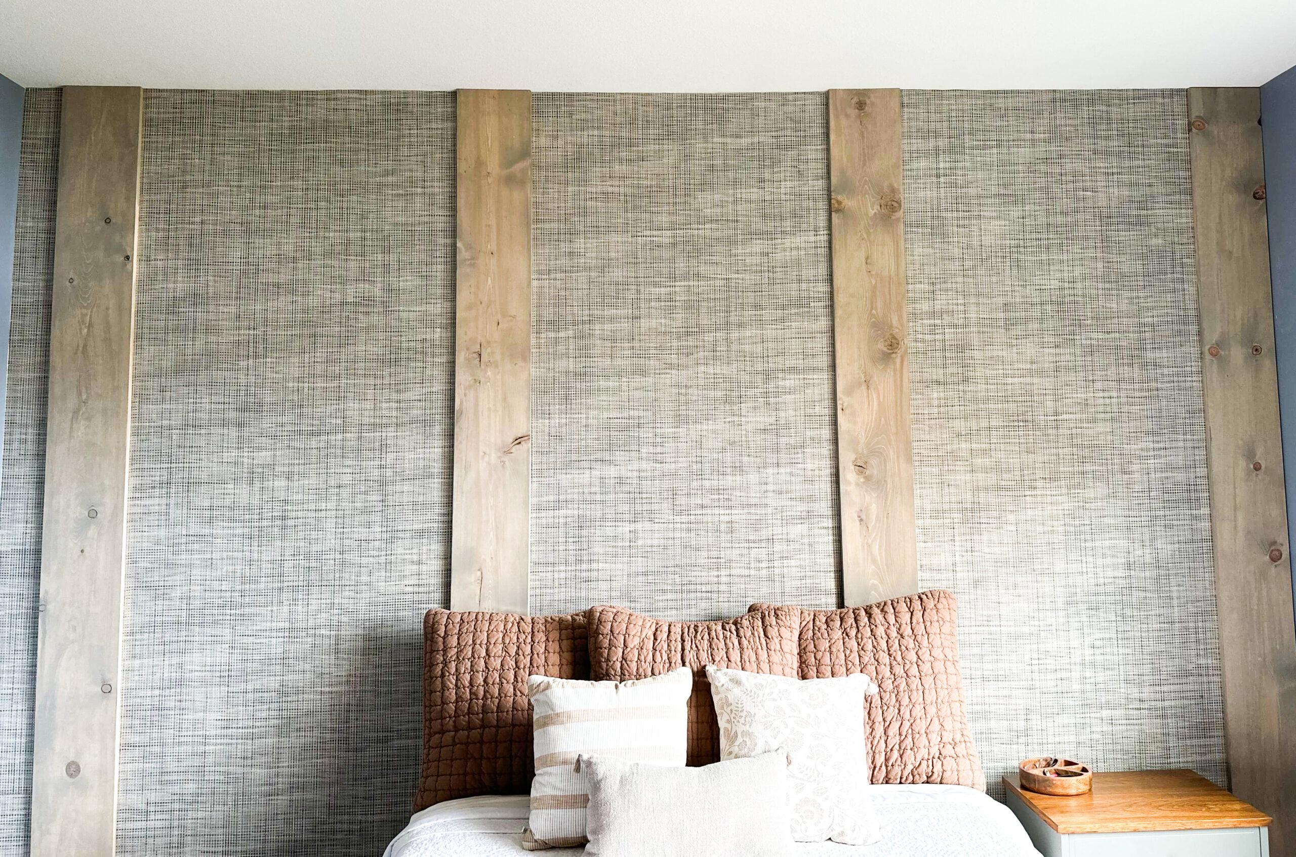 Accent Wall with Grasscloth Wallpaper and Wood Planks