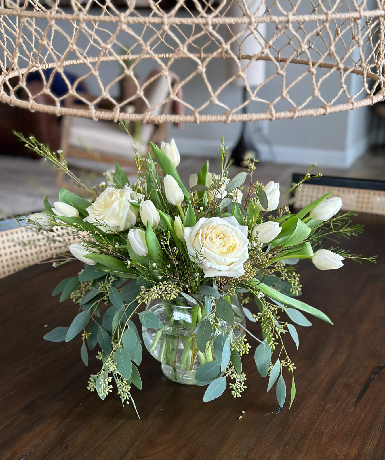 White Flowers add a touch of Romance to your Flower Arrangements. A — free download