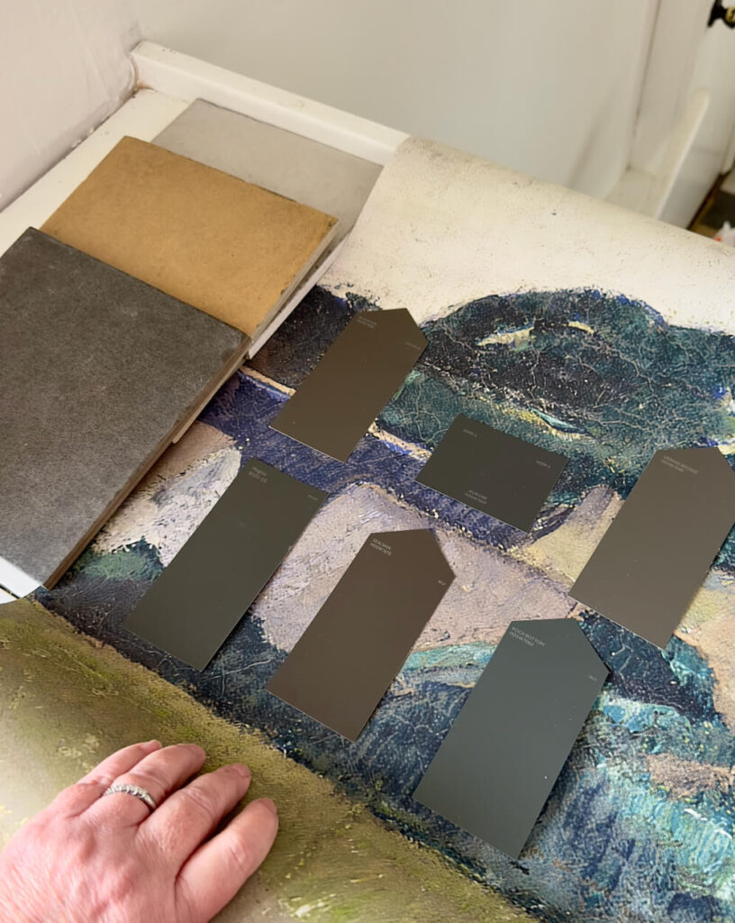 Exploring the color Sherwin-Williams Rock Bottom