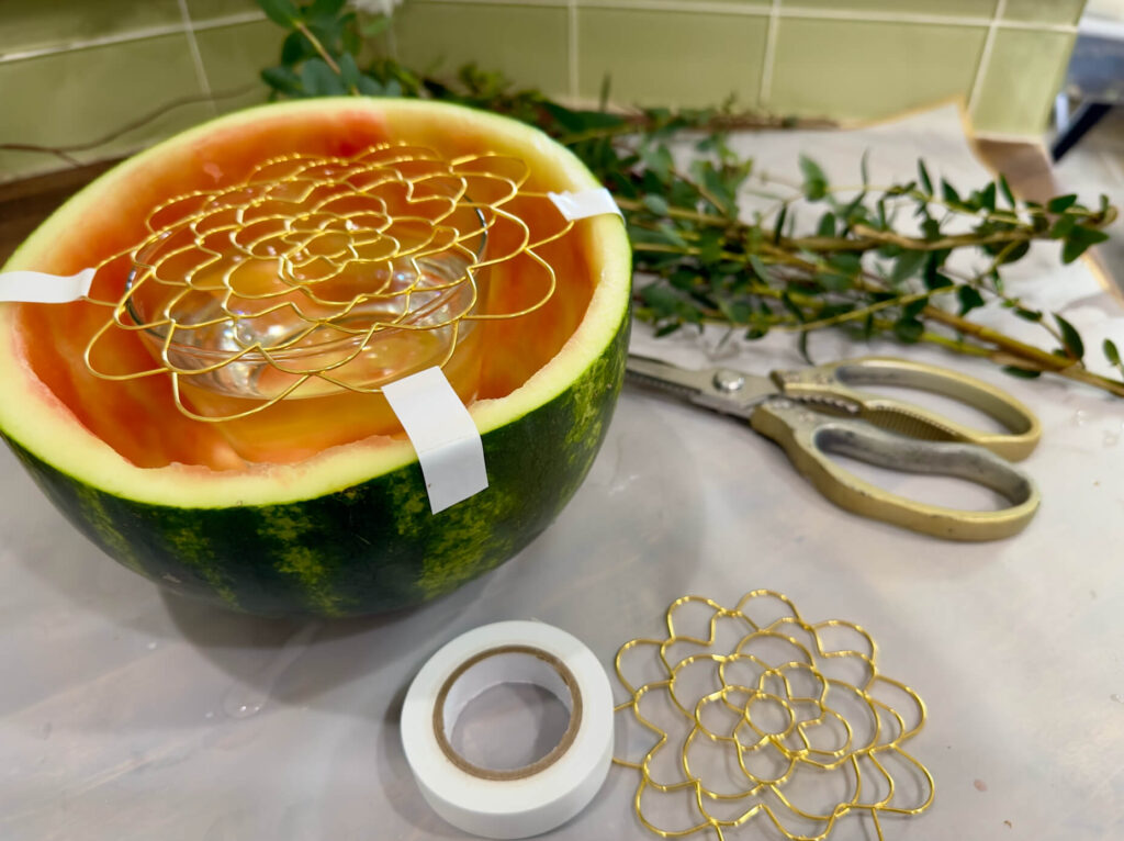 EASY DIY WATERMELON VASE CENTERPIECE FOR THE 4TH OF JULY.