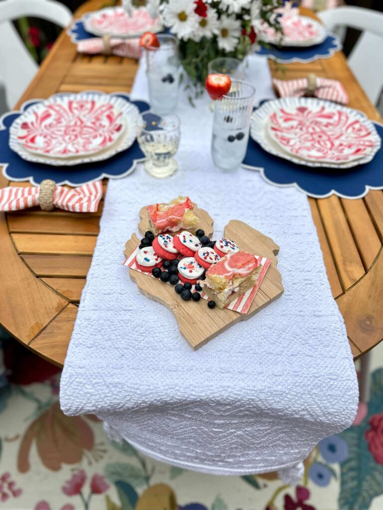 Elevated Summer Tablescapes in Red white and Blue. Perfect for summer parties.