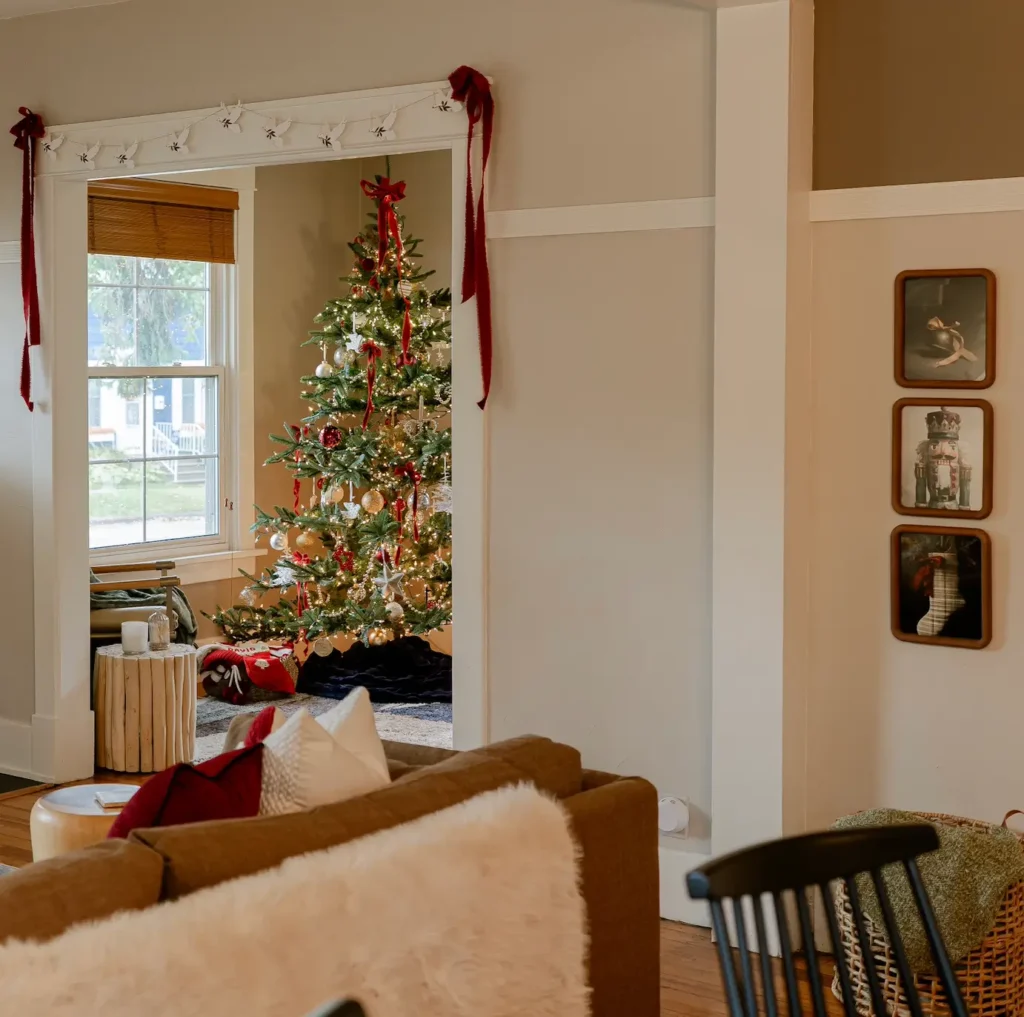 Decorated Christmas Tree with ribbons.