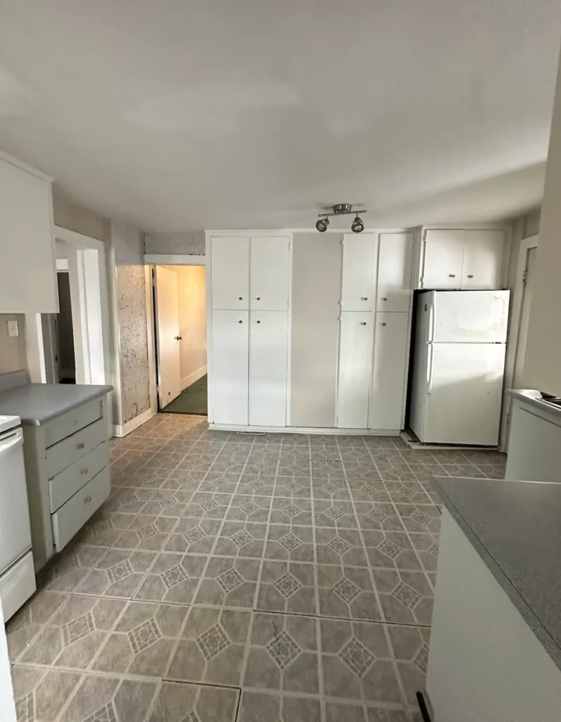 Before pic of a English Cottage Kitchen Renovation.