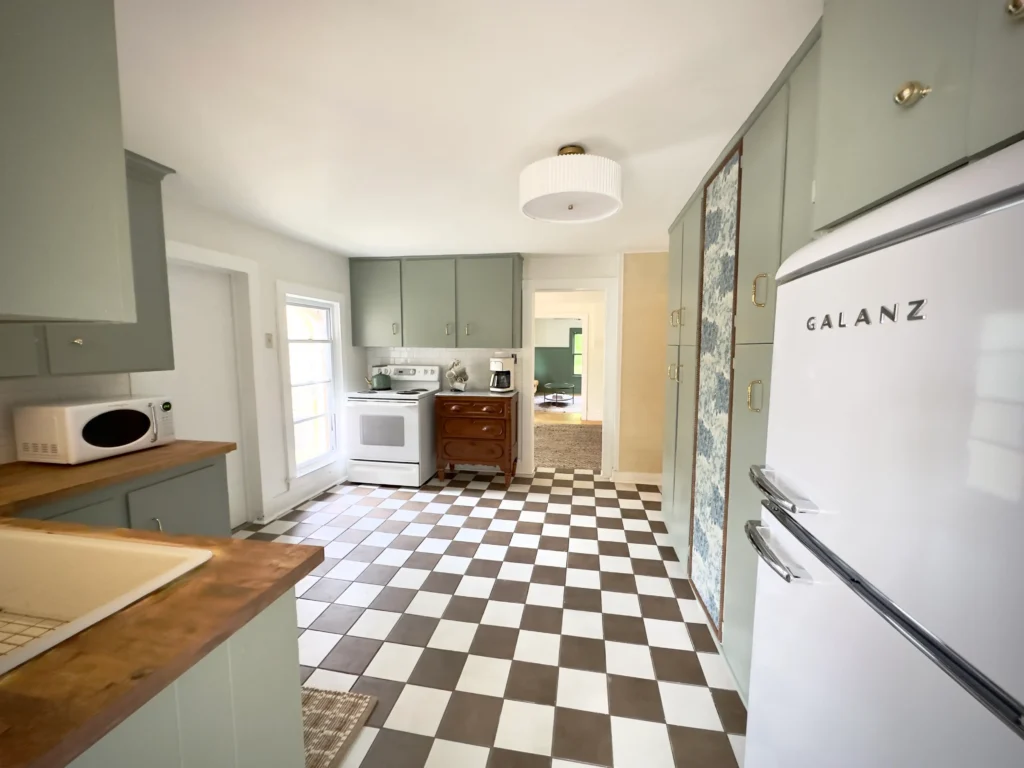 Kitchen Apartment Refresh in an English Cottage Vibe.