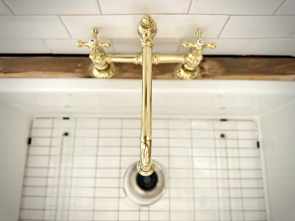 English cottage Sink/Faucet